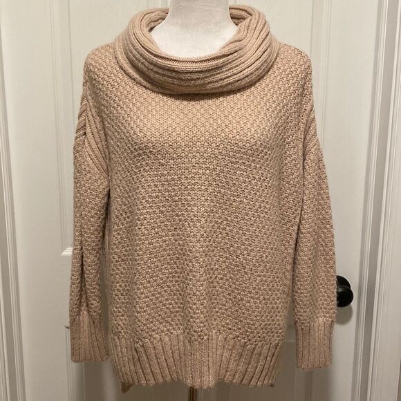 JENNIFER Lopez Pink Knit Oversized Cowl Neck Knit Sweater - Picture 1 of 8